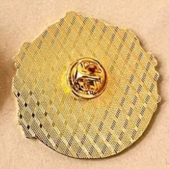 Sanrio POCHACCO SLEEPING Enamel Pin Metal Brooch - Picture 4 of 4